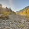 Riverfront Gold Bar Log Cabin Near Stevens Pass! - Gold Bar