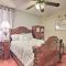 2 Mi to Lake Arlington Spacious Escape with Deck