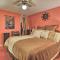 2 Mi to Lake Arlington Spacious Escape with Deck