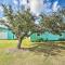 4 Mi to Beach and Fishing Rockport Cottage with Deck!