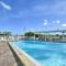 Indian Shores Townhome with Pool Access and Kayaks! - Clearwater Beach