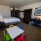 Holiday Inn Express & Suites - Colorado Springs AFA Northgate by IHG