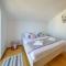 Apartment Val 2-1 by Interhome