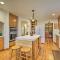 Luxe Lake Arrowhead Home with Deck, 3 Mi to Village! - Лейк-Арроугед
