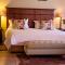 Oak Tree Lodge