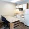 Extended Stay America Select Suites - Orlando - Lake Mary - 1040 Greenwood Blvd