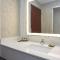 Best Western Plus Portsmouth Hotel & Suites