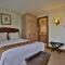 Crown Regency Suites Mactan