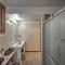 Quaint Duluth Hideaway with Private Fenced-In Yard! - دولوث