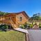 5 Mi to Dtwn Bryson City Cabin with Resort Perks!