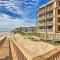 Airy Oceanfront Condo Beach Views and Pool Access! - Норт-Топсейл-Біч