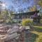 Riverfront Getaway with Treehouse, Fire Pit and Deck! - Mammoth Spring