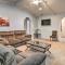 Granbury Getaway with Lake Views 2 Mi to Downtown! - غرانبوري