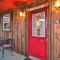 Cute Studio Abode - Steps to Long Beach Boardwalk!