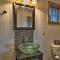 Coastal Retreat in Long Beach Walk to Attractions