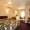 Cornwall Park Motor Inn