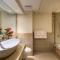 The Warwick Fiji