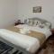 Chaiyai River Front Hotel - 锡春