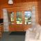 Cosy Rowan woodland lodge no1