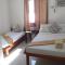 Zenith Inn & Resto Bar