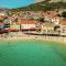 Studio Apartments Cavrak with Terrace