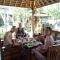 Sunrise Lodge & Lounge