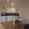 The Lily Pad apartment & Wrens Nest studio - 史云顿