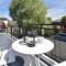 City Haven - 4BR for Families & Friends, Secure Parking