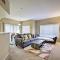 Condo with Pool Access, 5 Mi to Tempe Diablo Stadium - 坦培