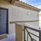 Condo with Pool Access, 5 Mi to Tempe Diablo Stadium - 坦培