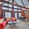 7 miles to State Park Poconos Getaway with Deck!
