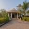 StayVista's Villa Kornet - Mountain-view luxury with a swimming pool and a spacious lawn adorned with a gazebo - Panvel
