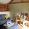 Blashford Manor Farmhouse - The Shetland Cottage