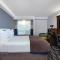 Microtel Inn & Suites by Wyndham Mont Tremblant - 蒙特朗布朗
