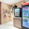 Holiday Inn Express & Suites - Springfield North by IHG