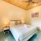 Jukung Dua Guest House