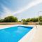 Spacious Three-Bedroom Apartment with Sea View A4