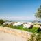 Spacious Three-Bedroom Apartment with Sea View A4