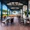 Rocks Hotel