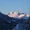 "CHALET LES ARAVIS" chalet et Appartements