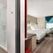 avid hotels - Orlando International Airport by IHG