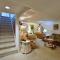 10th Avenue Guest House & Suites