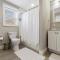 Luxury Rooms near Temple U, Drexel, UPenn, and the MET