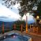 AlmondHouse Suites with Fireplace - ADULTS ONLY