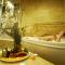 Roma Cave Suite