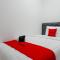 RedDoorz Hostel near Kota Lama Semarang