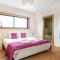 Privilege Apartment Galichet with Rooftop Pool, Village Marina - Olhão