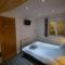 Waterfall Lodge