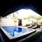 Kartika Dahayu Private Pool Villas - 苏卡瓦提