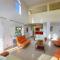 Villa Coral Bay View, walking distance to the beach!